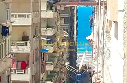 شقة - 3 غرف نوم - 1 حمام للبيع في شارع بن مصلح الارمن - ميامي - حي اول المنتزة - الاسكندرية