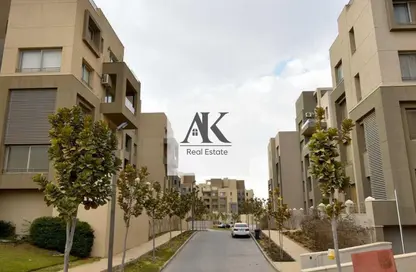 شقة - 2 غرف نوم - 2 حمامات للبيع في فيلدج جيت - المستثمرين الجنوبية - مدينة القاهرة الجديدة - القاهرة