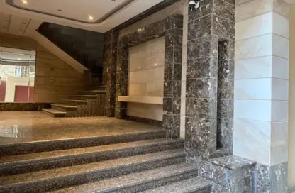 مساحات مكتبية - استوديو - 1 حمام للبيع في المهندسين - الجيزة