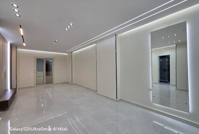 8374221 - Property Image 2