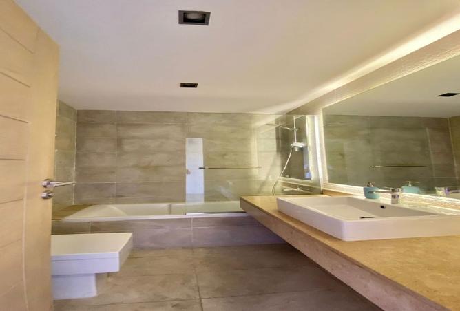 8232344 - Property Image 3