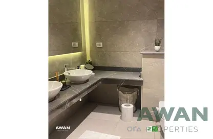 Apartment - 2 Bedrooms - 3 Bathrooms for sale in Village Views - Zed Towers - Sheikh Zayed Compounds - Sheikh Zayed City - Giza Apartment - 2 Bedrooms - 3 Bathrooms for sale in Village Views - Zed Towers - Sheikh Zayed Compounds - Sheikh Zayed City - Giza