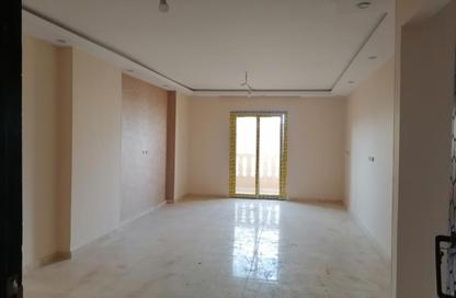 Apartment - 3 Bedrooms - 1 Bathroom for rent in Baron School Street - Al Hadaba Al Wosta - Mokattam - Cairo