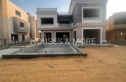 Villa - 6 Bedrooms - 5 Bathrooms for sale in New Giza - Cairo Alexandria Desert Road - 6 October City - Giza