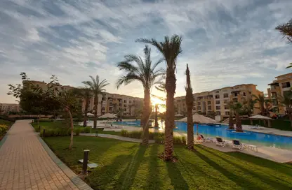 Apartment - 3 Bedrooms - 3 Bathrooms for sale in Stone Residence - 5th Settlement Compounds - The 5th Settlement - New Cairo City - Cairo