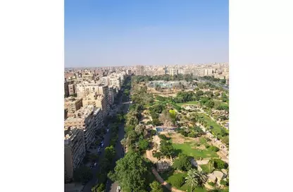 Apartment - 4 Bedrooms - 3 Bathrooms for sale in Nehro St. - Roxy - Heliopolis - Masr El Gedida - Cairo