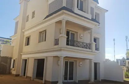 فيلا - 7 غرف نوم - 5 حمامات للبيع في ماونتن فيو تشيل اوت بارك - التوسعات الشمالية - مدينة 6 أكتوبر - الجيزة