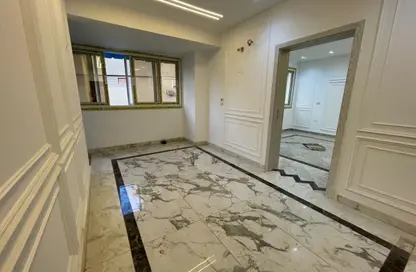 Apartment - 2 Bedrooms - 1 Bathroom for sale in Geziret Al Arab St. (El Mohandes Mohamed Hassan Helmy) - Mohandessin - Giza Apartment - 2 Bedrooms - 1 Bathroom for sale in Geziret Al Arab St. (El Mohandes Mohamed Hassan Helmy) - Mohandessin - Giza
