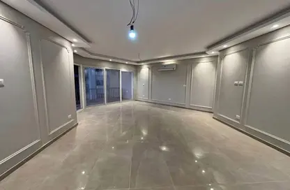 Apartment - 1 Bedroom - 1 Bathroom for sale in Hyde Park - New Cairo City - Cairo