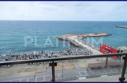 شقة - 2 غرف نوم - 1 حمام للبيع في طريق الجيش - لوران - حي شرق - الاسكندرية