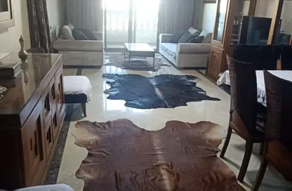 Apartment - 4 Bedrooms - 3 Bathrooms for sale in Mostafa Al Nahas St. - 6th Zone - Nasr City - Cairo