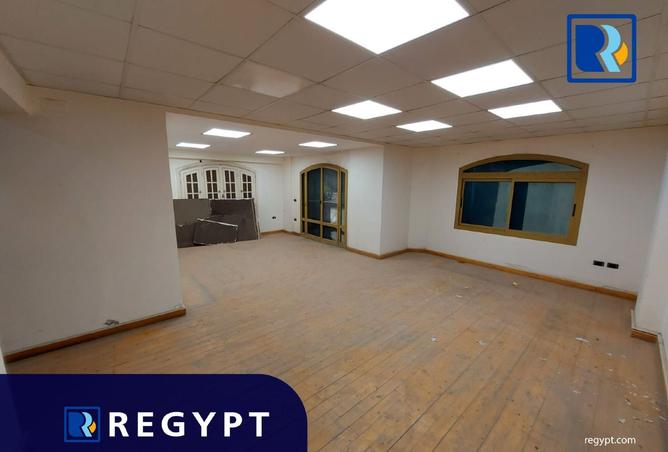 8373927 - Property Image 2