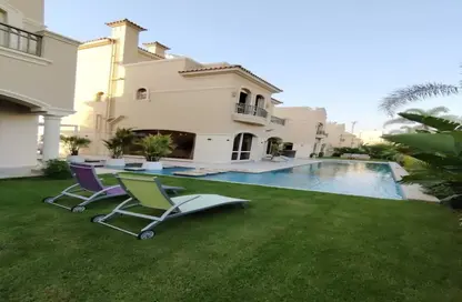 Villa - 5 Bedrooms - 4 Bathrooms for sale in Lake West - Sheikh Zayed Compounds - Sheikh Zayed City - Giza