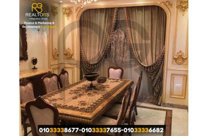 فيلا - 4 غرف نوم - 4 حمامات للبيع في رويال سيتي - كمبوندات الشيخ زايد - الشيخ زايد - الجيزة