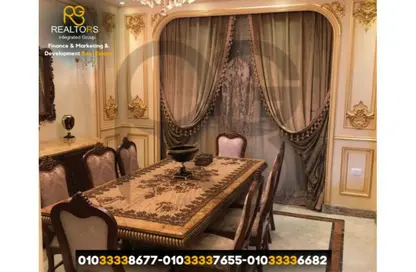 فيلا - 4 غرف نوم - 4 حمامات للبيع في رويال سيتي - كمبوندات الشيخ زايد - الشيخ زايد - الجيزة