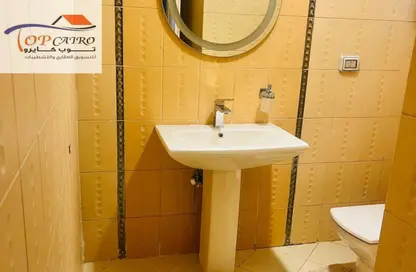 Apartment - 4 Bedrooms - 3 Bathrooms for sale in Madinaty - Cairo