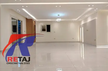 شقة - 3 غرف نوم - 3 حمامات للبيع في شارع عبد الرازق السنهوري - المنطقة السادسة - مدينة نصر - القاهرة شقة - 3 غرف نوم - 3 حمامات للبيع في شارع عبد الرازق السنهوري - المنطقة السادسة - مدينة نصر - القاهرة