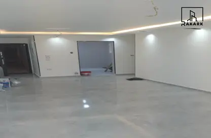 Apartment - 3 Bedrooms - 2 Bathrooms for rent in Taha Hussein St. - El Nozha El Gadida - El Nozha - Cairo
