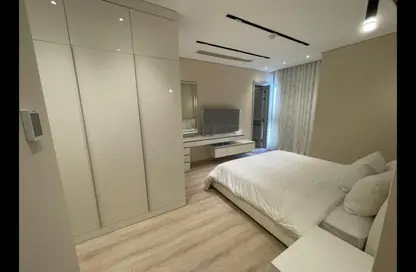 Apartment - 4 Bedrooms - 3 Bathrooms for rent in JW Marriott Hotel - The 1st Settlement - New Cairo City - Cairo