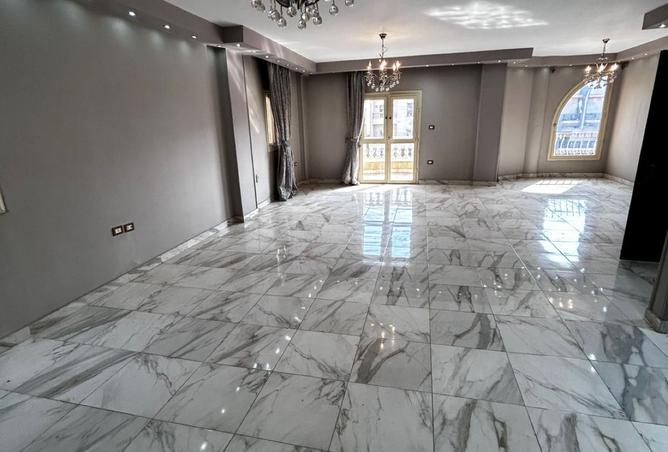 8369140 - Property Image 2