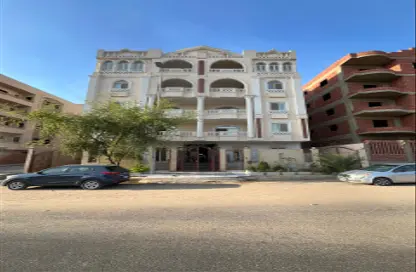 Apartment - 3 Bedrooms - 2 Bathrooms for sale in El Narges Buildings - Al Narges - New Cairo City - Cairo