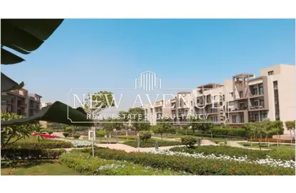 Apartment - 3 Bedrooms - 3 Bathrooms for sale in Moon Residences - Fifth Square - The 5th Settlement - New Cairo City - Cairo