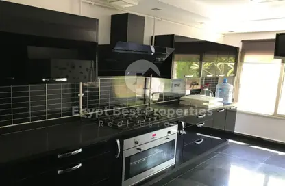 منزل مزدوج - 3 غرف نوم - 4 حمامات للايجار في جرينز - الحي السادس - الشيخ زايد - الجيزة