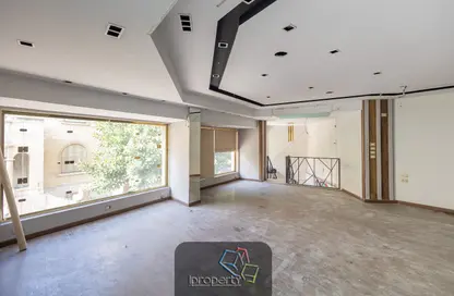 Shop - Studio - 1 Bathroom for rent in Sant Giyn St. - Kafr Abdo - Roushdy - Hay Sharq - Alexandria