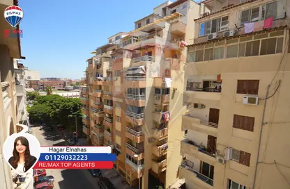 شقة - 3 غرف نوم - 2 حمامات للايجار في سموحة - حي شرق - الاسكندرية