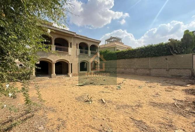 8042838 - Property Image 2