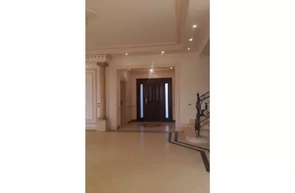 Villa - 5 Bedrooms - 6 Bathrooms for sale in Maxim - The 1st Settlement - New Cairo City - Cairo