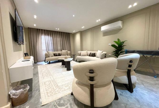 8075220 - Property Image 2