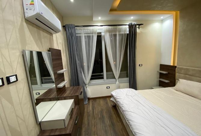 8301911 - Property Image 2