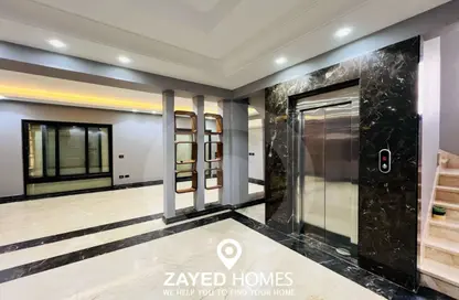 Townhouse - 5 Bedrooms - 5 Bathrooms for sale in Westown - Sheikh Zayed Compounds - Sheikh Zayed City - Giza