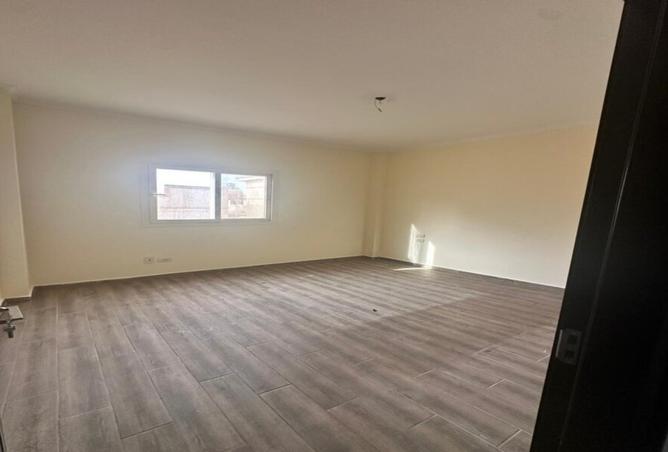 8238724 - صورة العقار 3