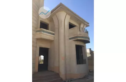 فيلا - 4 غرف نوم - 4 حمامات للبيع في جولدن هايتس - المستثمرين الشمالية - مدينة القاهرة الجديدة - القاهرة