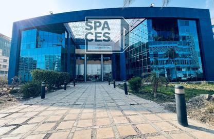 Office Space - Studio - 5 Bathrooms for rent in V90 - North Teseen St. - The 5th Settlement - New Cairo City - Cairo