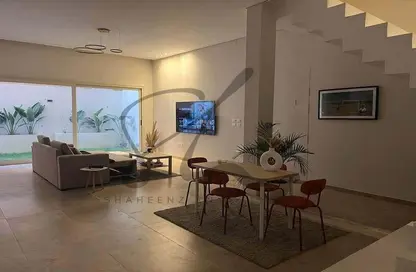 فيلا - 5 غرف نوم - 4 حمامات للبيع في الباتيو 5 ايست - الباتيو - كمبوندات الشروق - مدينة الشروق - القاهرة