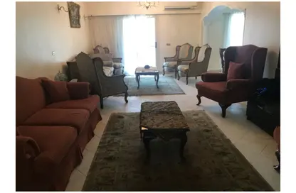 شقة - 3 غرف نوم - 2 حمامات للبيع في حدائق المهندسين - الحي الرابع - الشيخ زايد - الجيزة