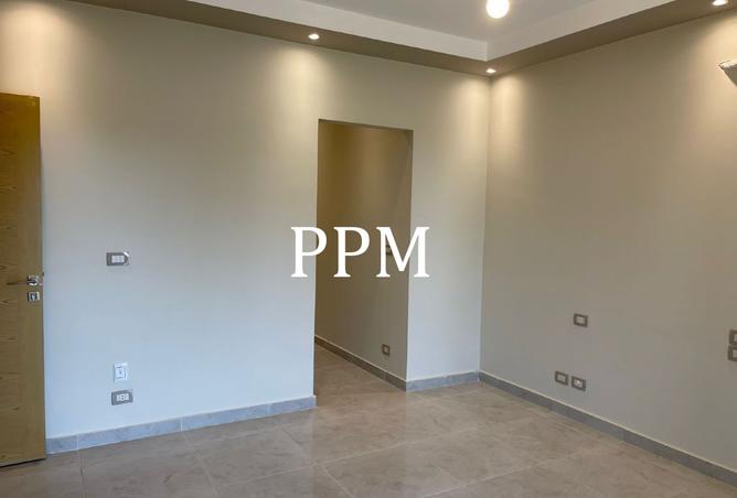 8330181 - Property Image 2