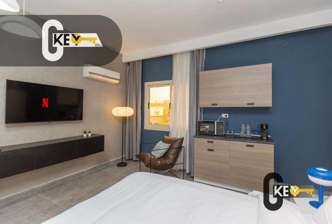 8203240 - Property Image 3