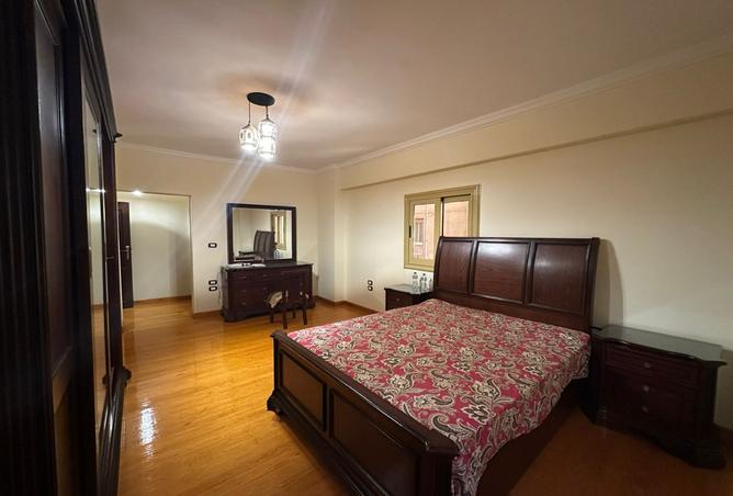 8048846 - Property Image 2