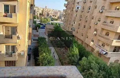 شقة - 3 غرف نوم - 3 حمامات للبيع في المستثمر الصغير - الحي العاشر - الشيخ زايد - الجيزة