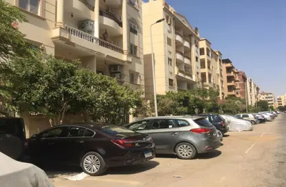Apartment - 3 Bedrooms - 2 Bathrooms for sale in El Narges Buildings - Al Narges - New Cairo City - Cairo