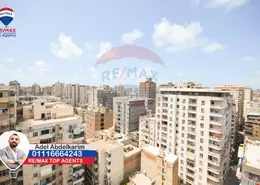 Apartment - 3 Bedrooms - 2 Bathrooms for sale in Al Galaa St. - Victoria - Hay Awal El Montazah - Alexandria