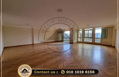 Apartment - 4 Bedrooms - 3 Bathrooms for rent in Madkhal Sharkt Al Nakhl Wa Al Handasa St. - Smouha - Hay Sharq - Alexandria