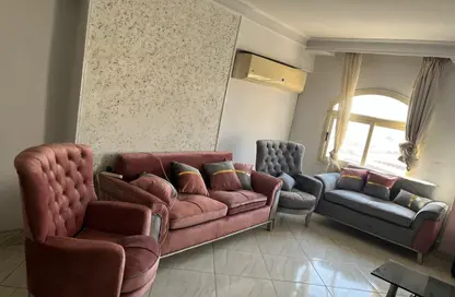 Apartment - 3 Bedrooms - 2 Bathrooms for rent in Maadi - Hay El Maadi - Cairo