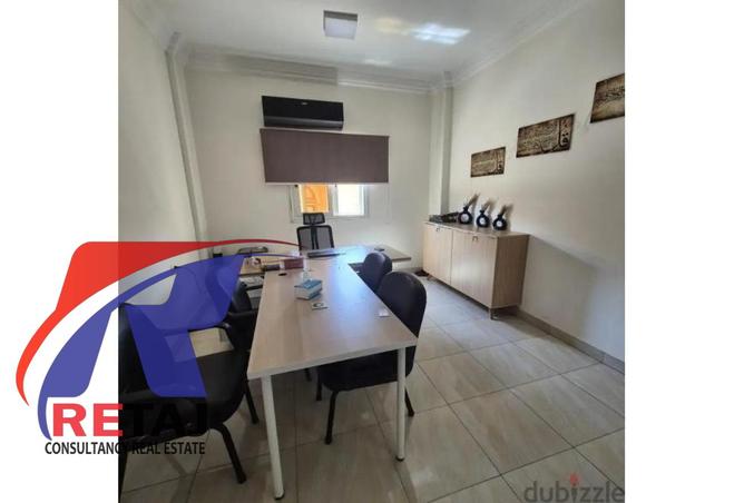 8161740 - Property Image 2