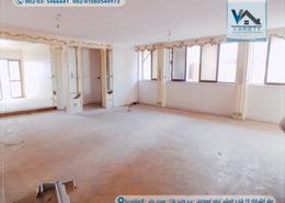 Apartment - 3 bedrooms - 1 bathroom for للبيع in Al Fath St. - Fleming - Hay Sharq - Alexandria