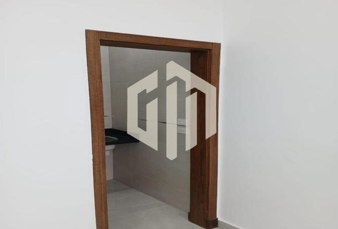8040385 - Property Image 3